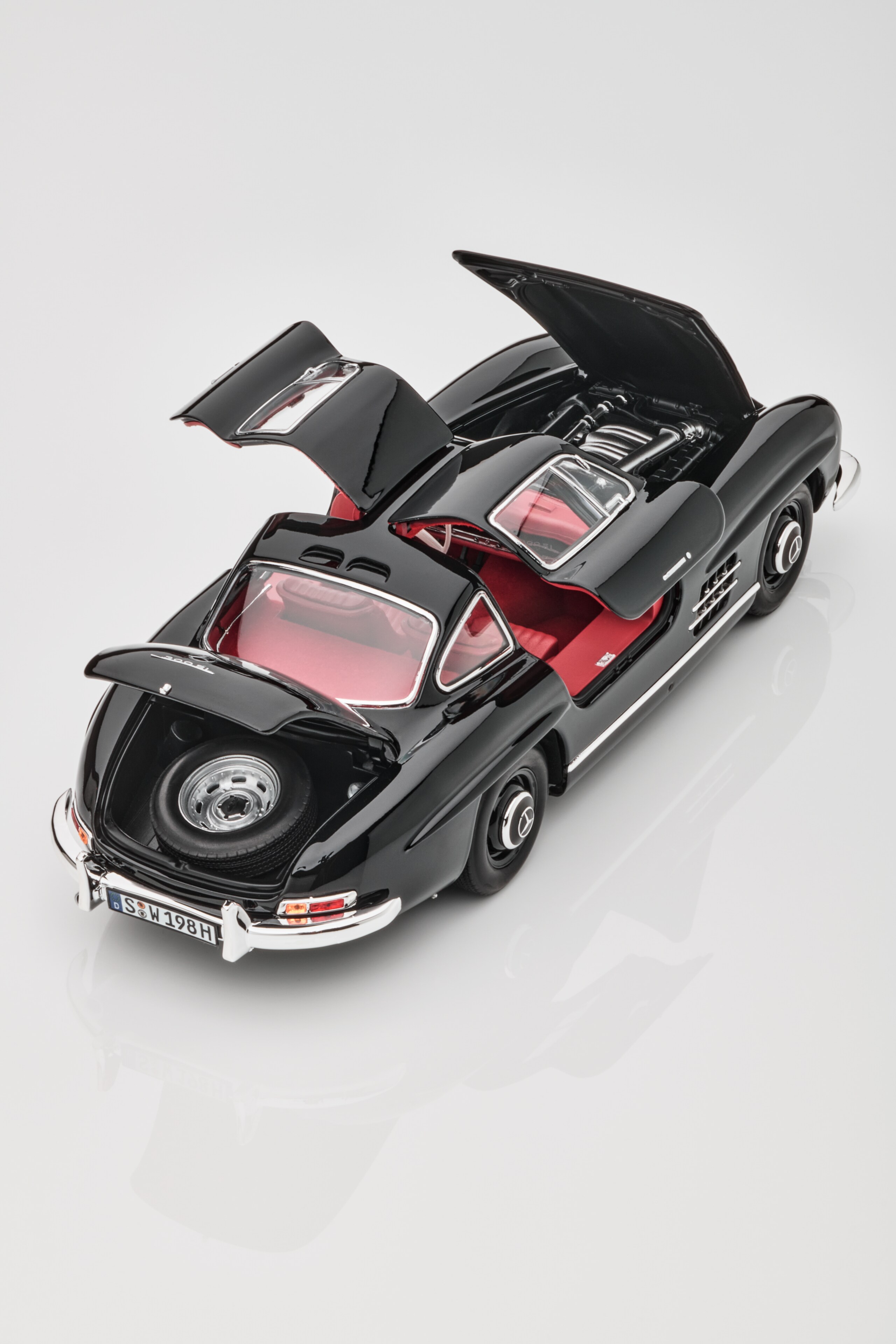 300 SL Coupé (1954-1963) W 198 - colore nero, Norev, 1:18