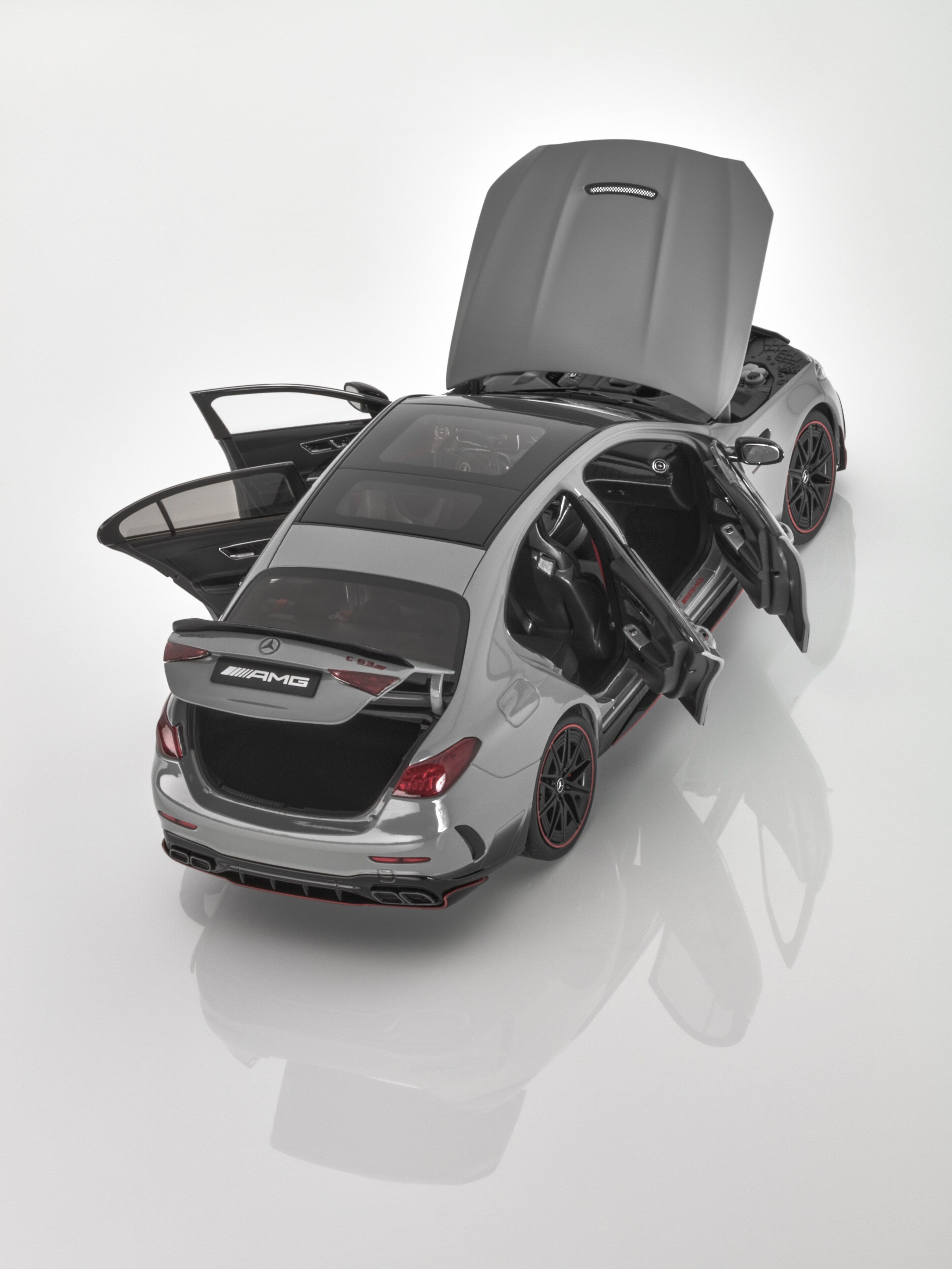 Mercedes-AMG C 63, W206 - Grigio Alpi standard MANUFAKTUR, NZG, 1:18