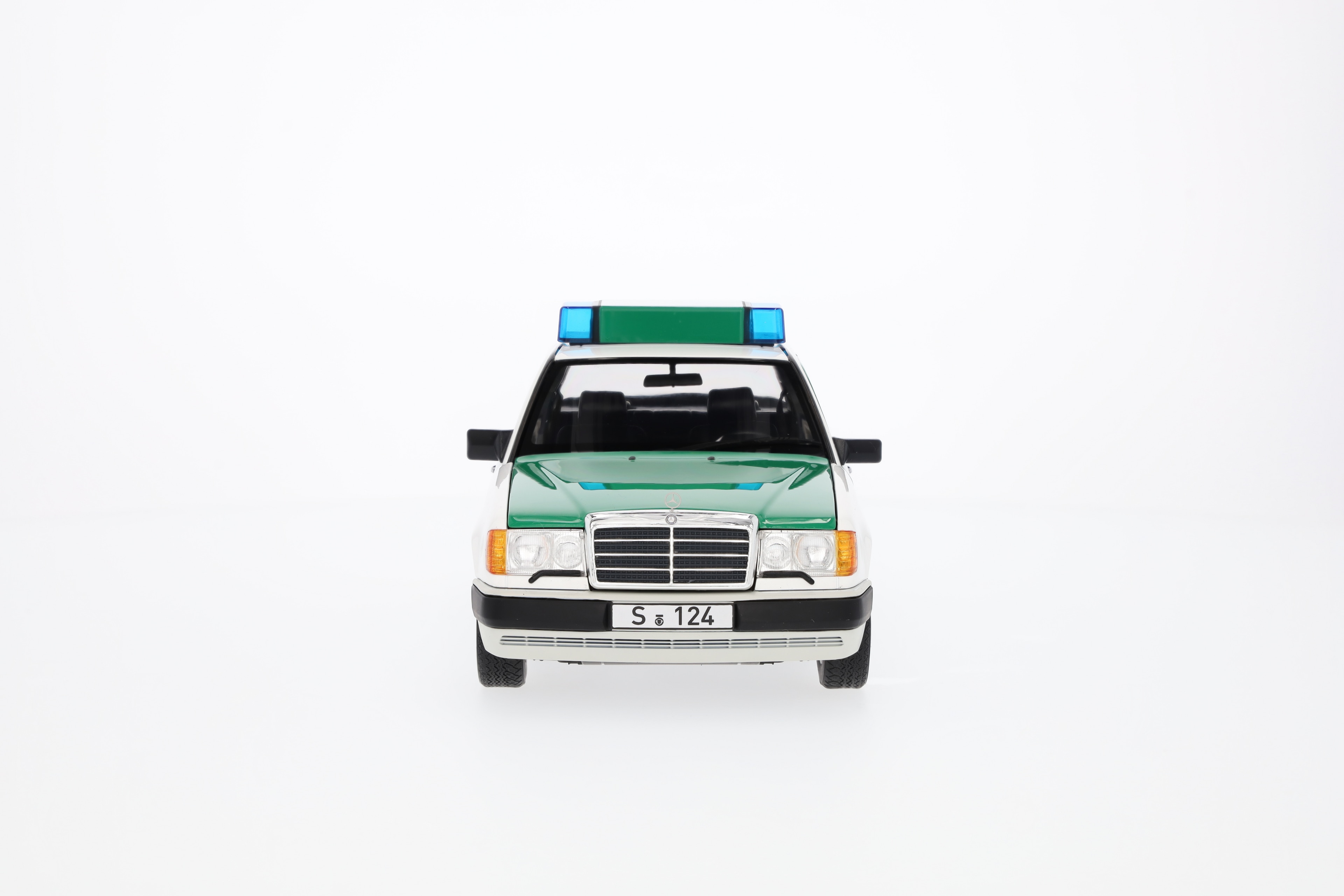 230 E W 124 (1989-1993), Berlina, Polizia - Colore bianco / verdi, Norev, 1:18