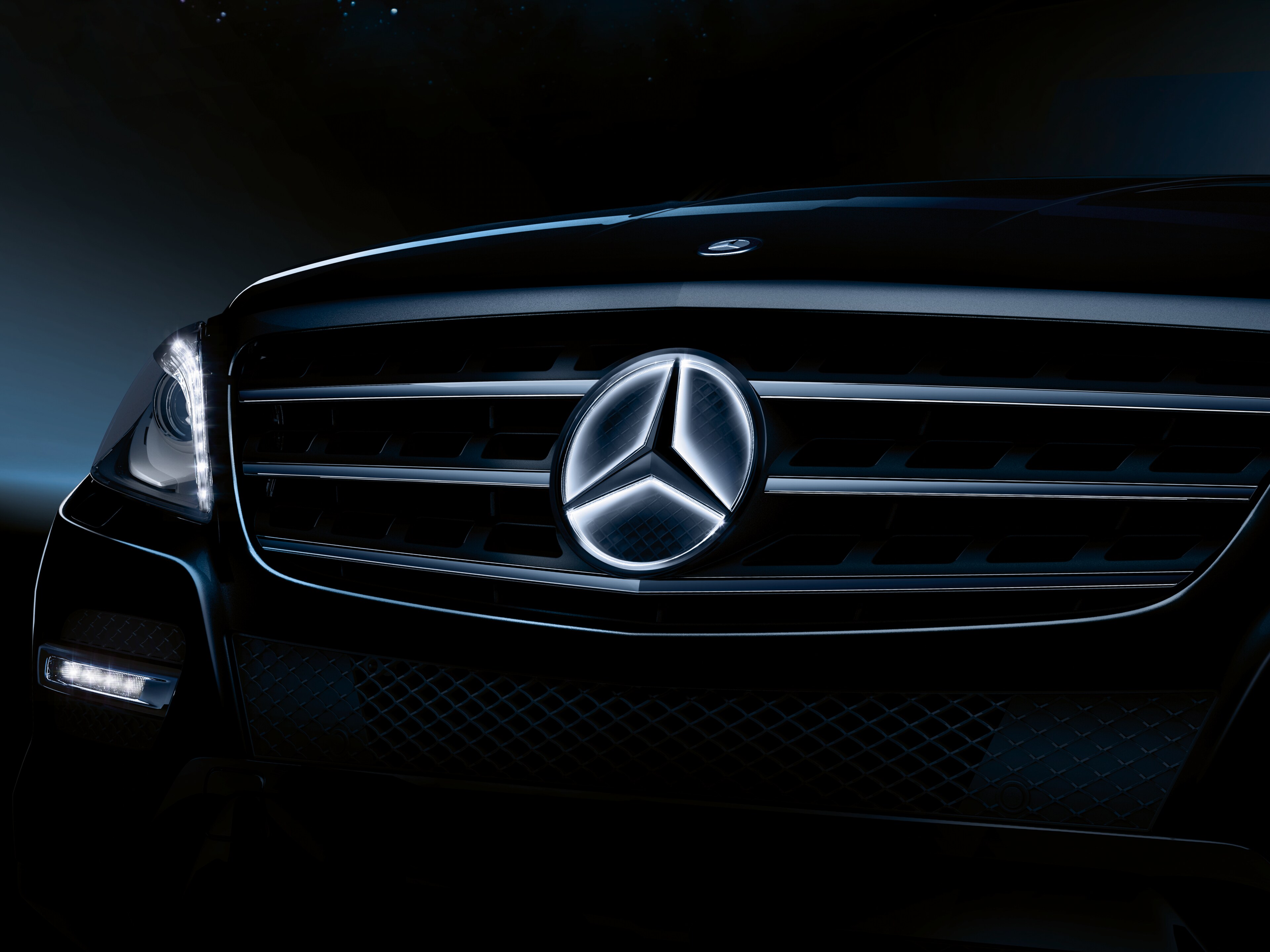 Stella Mercedes illuminata, Elemento decorativo - cromata, cromata