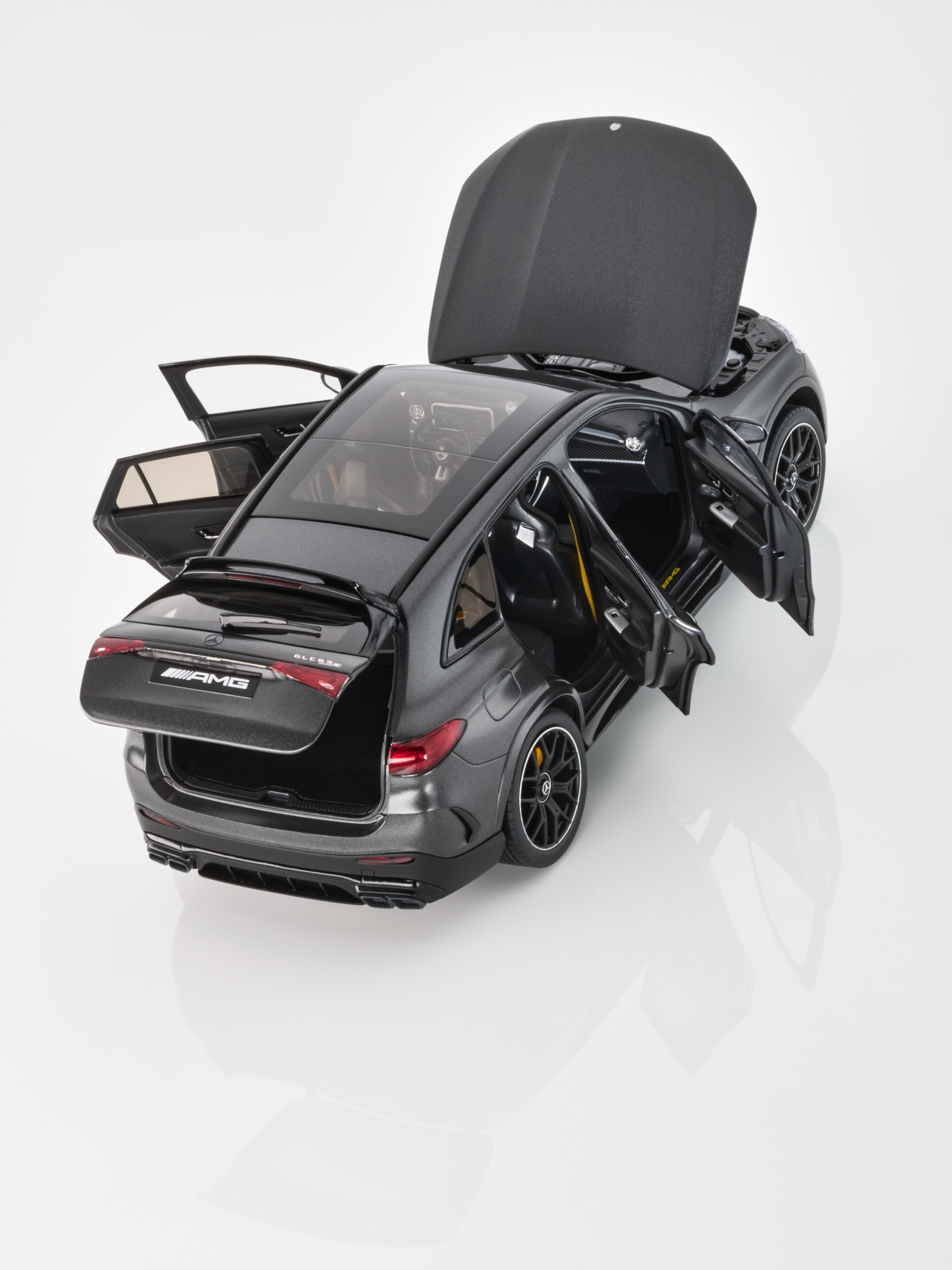 Mercedes AMG GLC 63, S E PERFORMANCE, X254, edition #1 - Grigio grafite magno MANUFAKTUR, NZG, 1:18